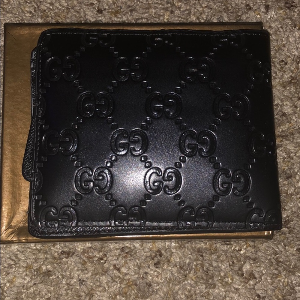 Gucci wallet